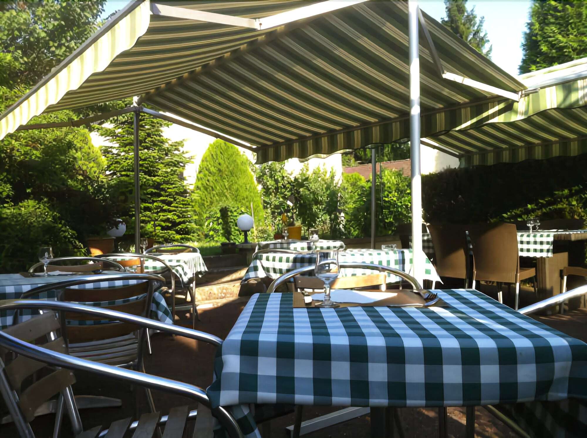 Les Tilleuls Montbeliard Sud Audincourt Экстерьер фото